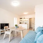 Apartment Blue Horizon Sea View 1br Varna